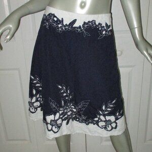 NANETTE LEPORE Navy Blue & White Embroidered Cut Out Skirt